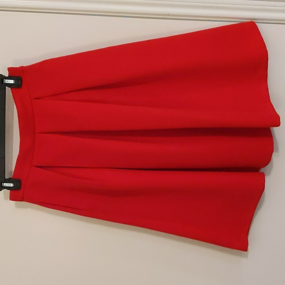 New York & Company Red Midi Skirt, Sz 2 EUC. Like New! - Picture 1 of 7